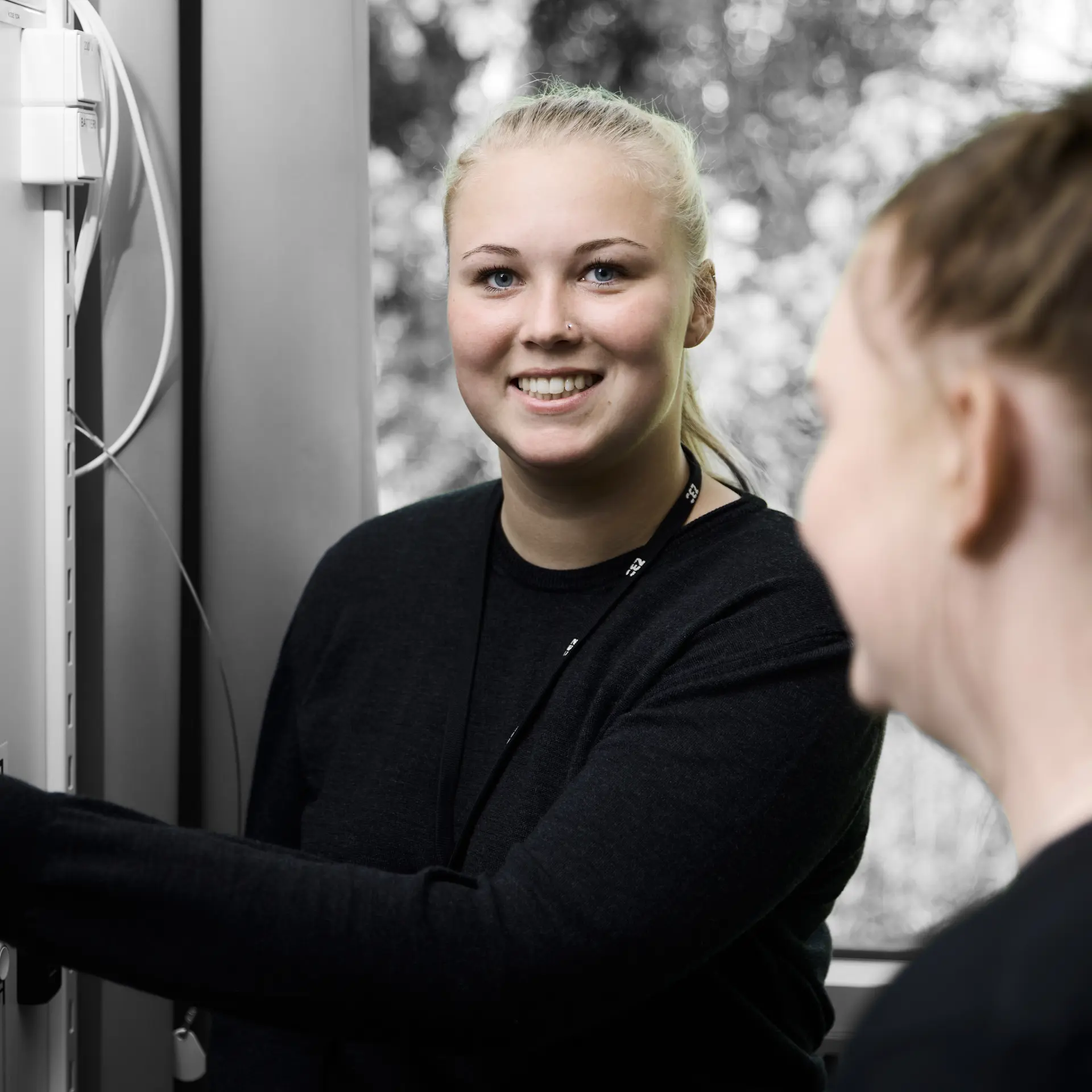 Sikkerhedsvagt står ved alarm
